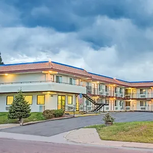 Hotel Knights, Aurora